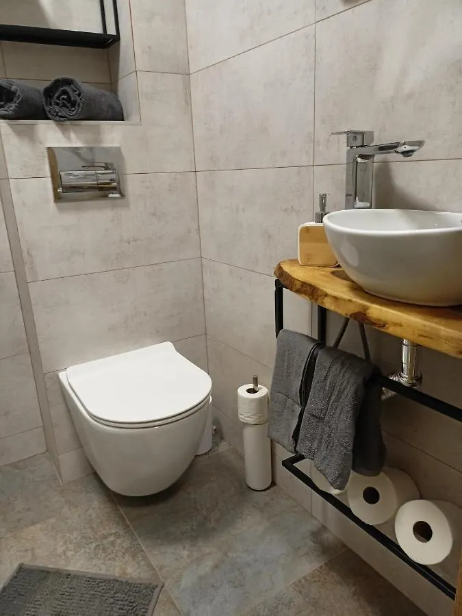 Szum Lomnicy Apartment Karpacz